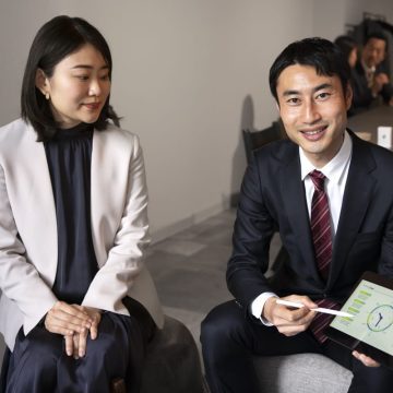 Rolul esențial al muncitorilor asiatici în industria construcțiilor din România