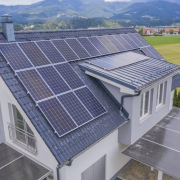 De ce aprobări ai nevoie pentru a monta pe casă panouri fotovoltaice